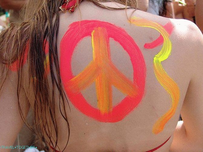 Vodite ljubav, a ne rat ili Matala Beach Festival