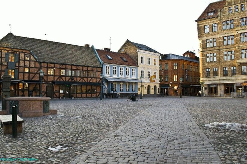 Mali trg (Lilla Torg) 
