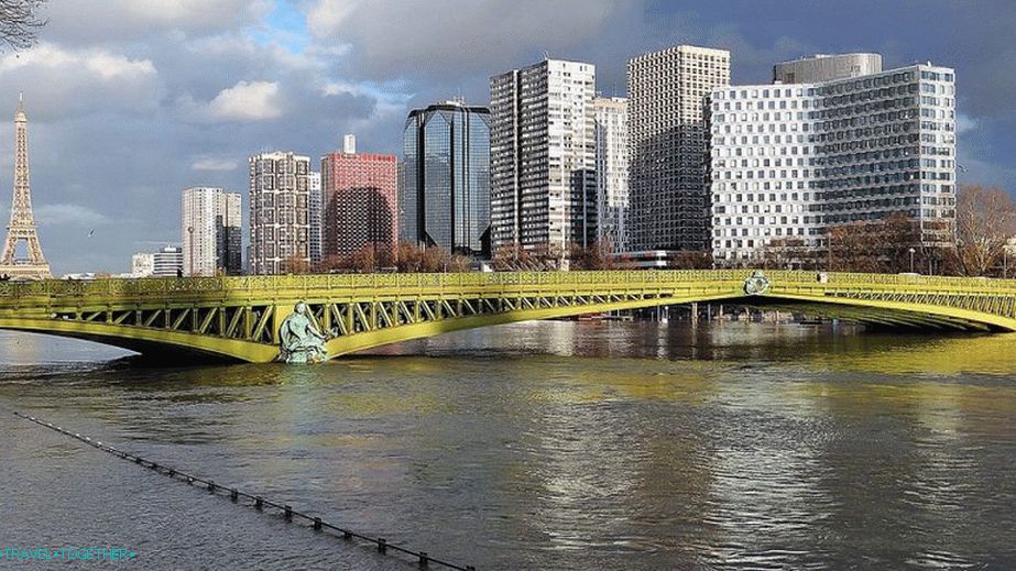 Mirabeau Bridge