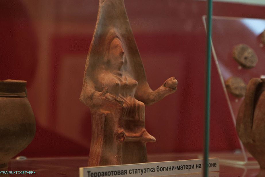 Terakotska figurica božice