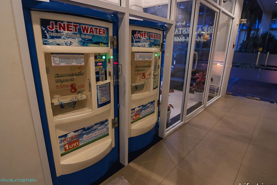 Vodeni tepisi na prvom katu - 1l = 1 baht