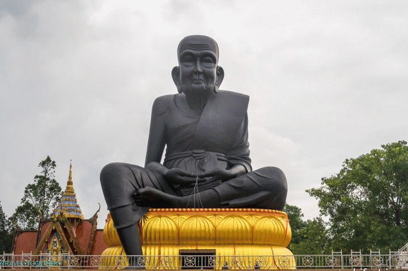 Luang Po - kip monaha na Samuiju