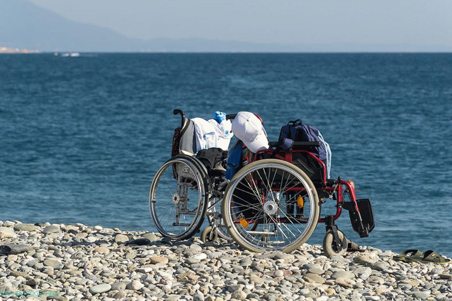 Sjajno je vidjeti kolica na plaži, ali nisam vidio opremu za kupanje