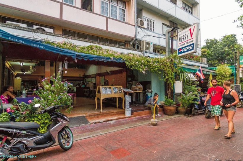 Iskustvo življenja u TRESH-Guesthouse na Khaosan za 170 bahta