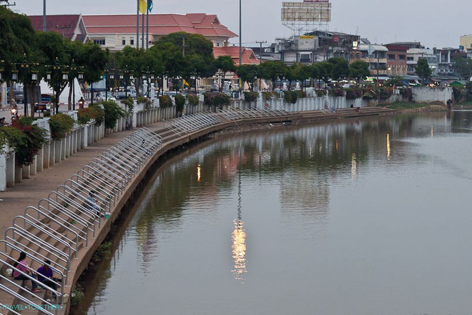 Pristanište u Chiang Maiu