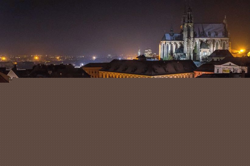 Centar Brna i božićna tržnica