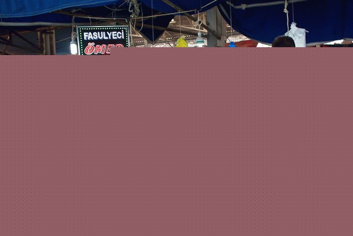 Bazar u Karasuu. Turska.