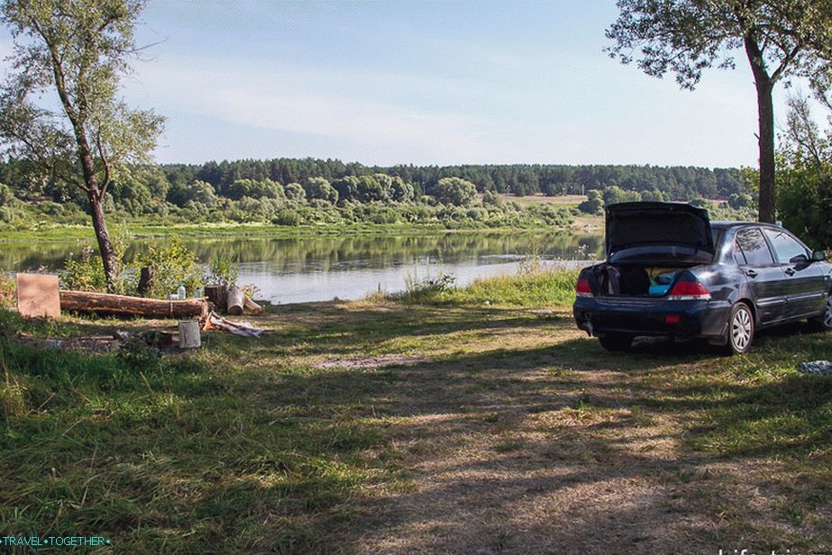 Dobro mjesto s lijepom plažom, ali gotovo uvijek zauzeto