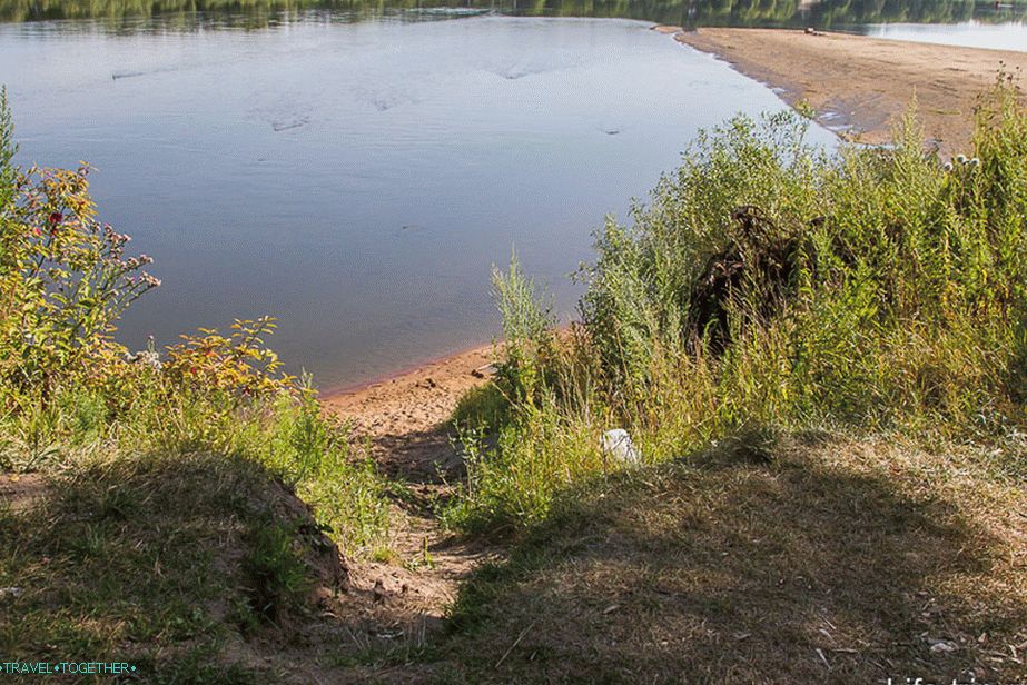 Silazak na Oku i plažu