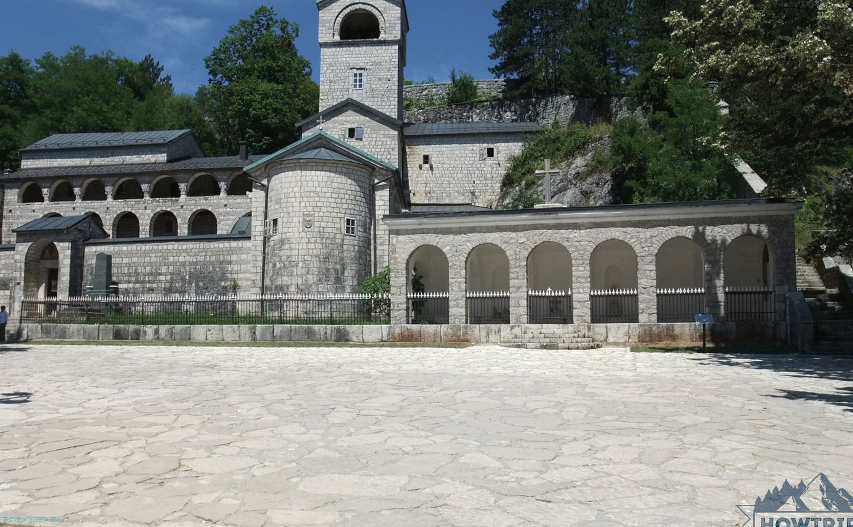 Manastir Tsetin