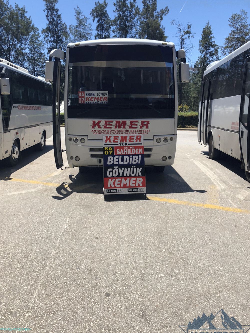 Autobus iz Antalya za Kemer