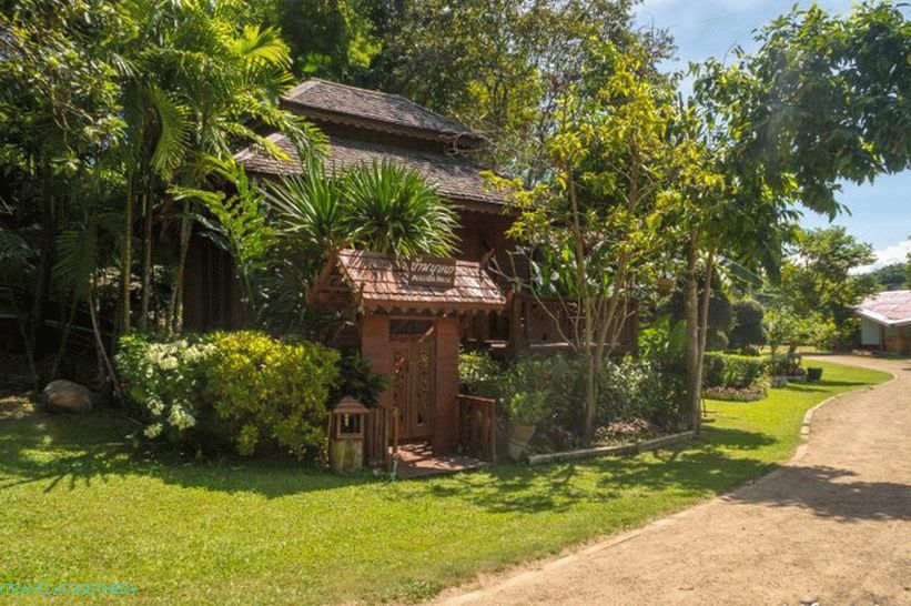 Pai Treehouse Treehouse - smještaj i atrakcija
