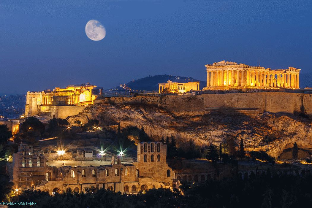 Akropola-i-the-Partenon-at-night