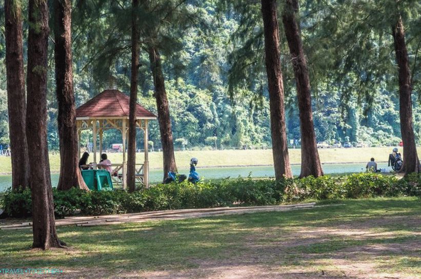 Park Nai Harn u Phuketu u blizini plaže Nai Harn