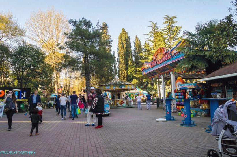 Park Riviera u Sočiju - fotografije, vožnje, karta
