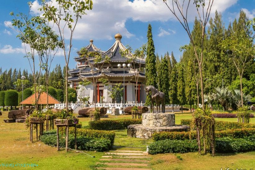 Park tri kraljevstva ili park s tri kraljevstva u Pattayi