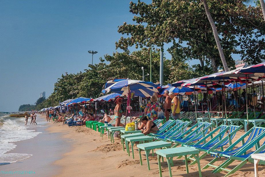 Plaža Jomtien - duga i popularna