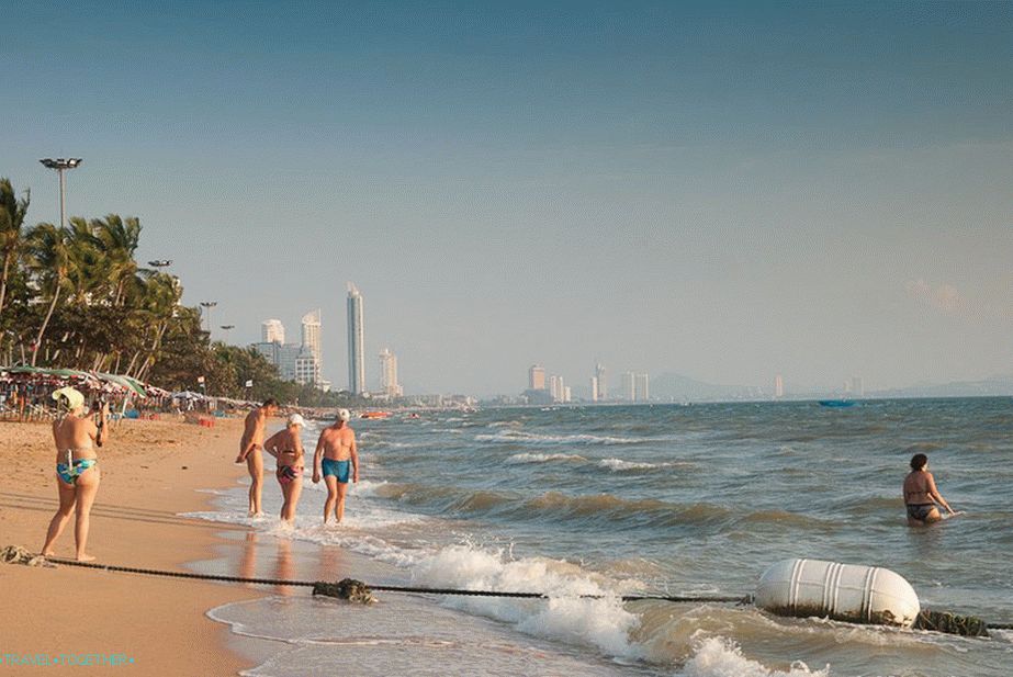 Plaža Jomtien - duga i popularna