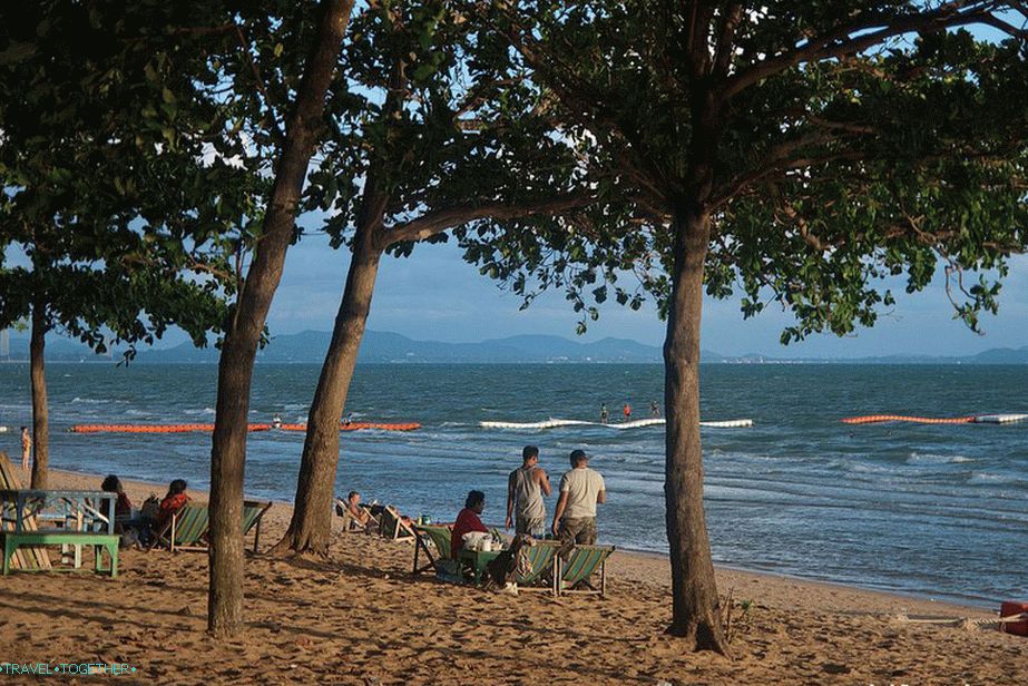 Plaža Jomtien - duga i popularna
