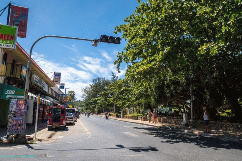 Plaža Karon u Phuketu (plaža Karon) - gotovo kao Patong