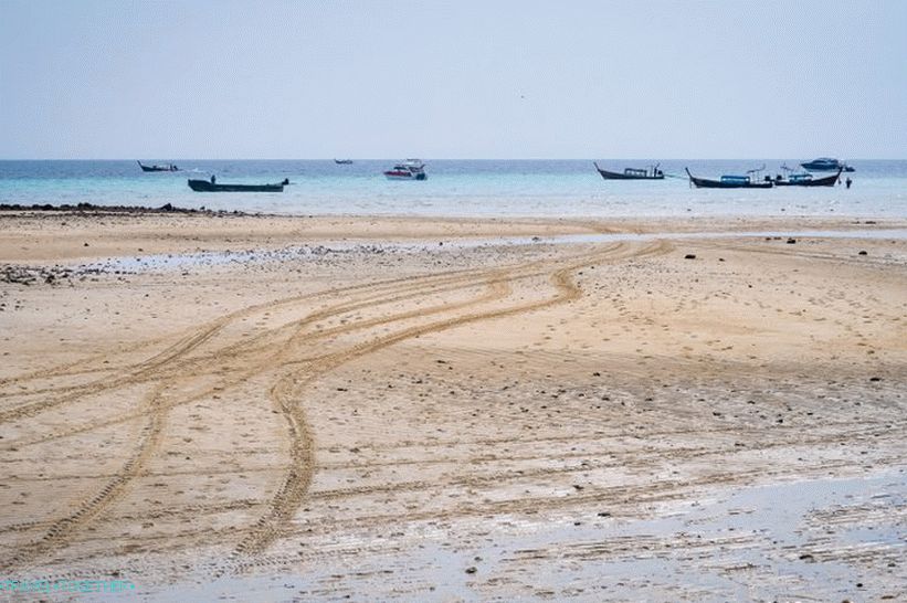 Plaža Lo Ba Kao je najbolji izbor za dugi odmor na Phi Phi Don Islandu