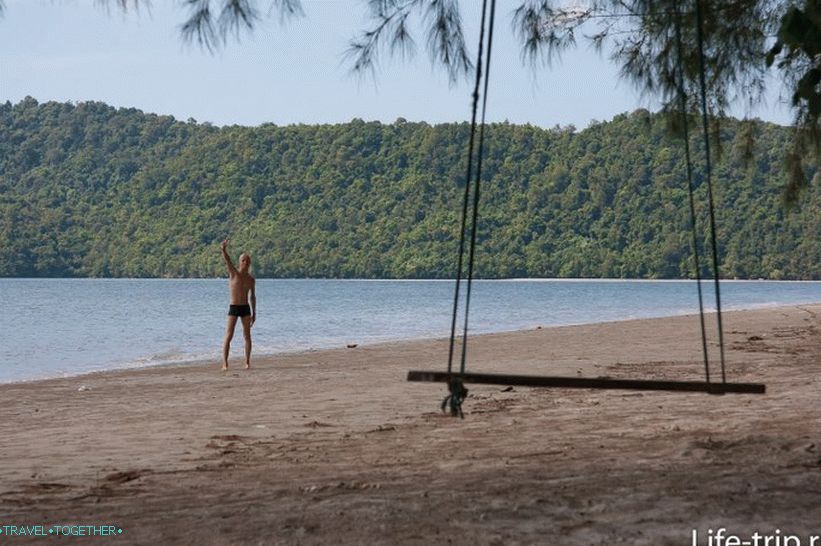 Pan Beach u Krabiu je duga i apsolutno divlja