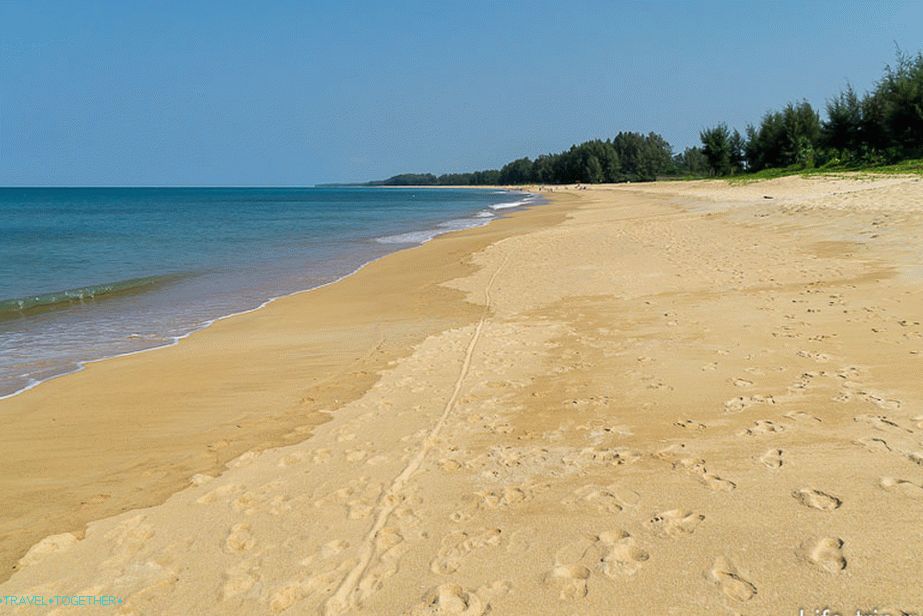 Ovo je ista plaža s avionima u Phuketu