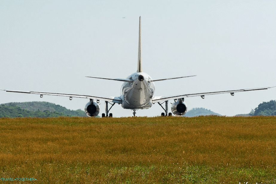 Kad avion poleti, čini se da će sada otpuhati vrući val