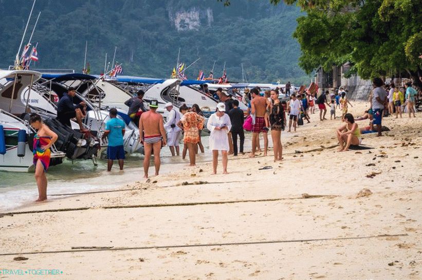 Plaža Thon Sai - glavna plaža Phi Phi Don Islanda