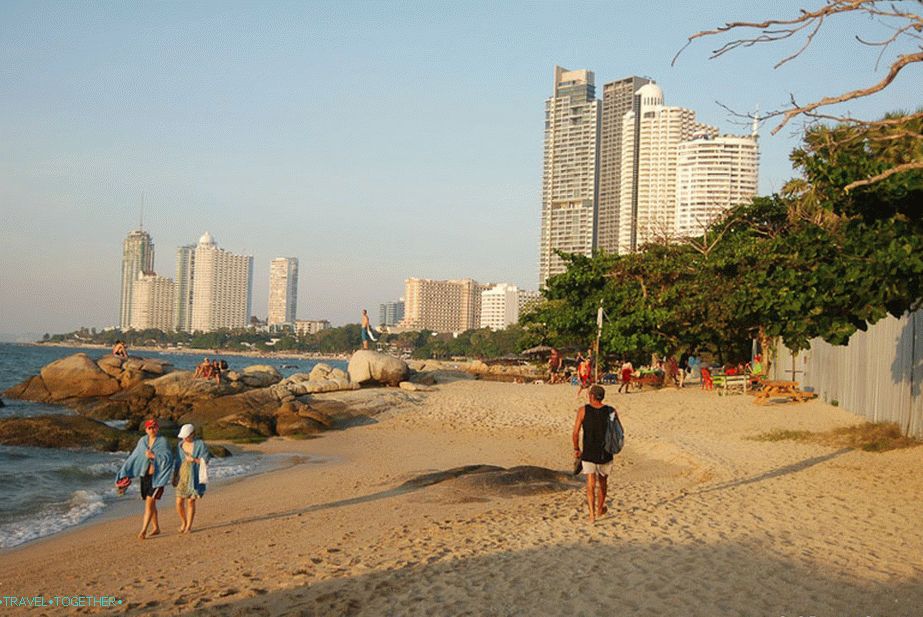 Divlji dio plaže Wongamat