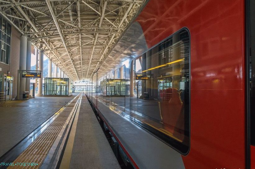 Vlak Swallow i željeznički kolodvor Rosa Khutor - vozni red i opis