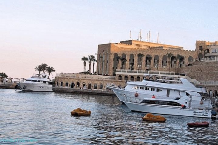 Hurghada, jahte na molu