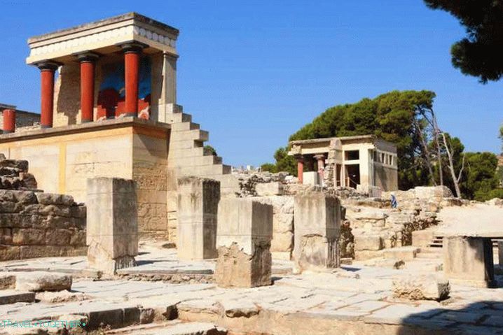 Kreta, Knososka palača