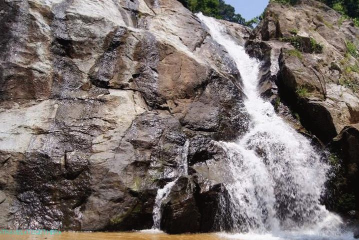 Vrijeme na Samuiu u travnju - Hin Lat Waterfall