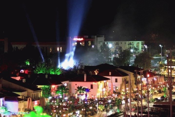 Što raditi u Marmarisu u kolovozu, ulica Bar