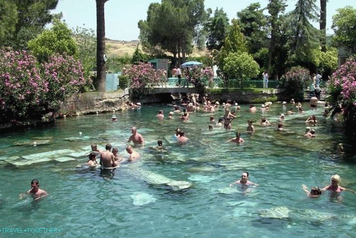 Marmaris, Kleopatrin bazen u Pamukalleu