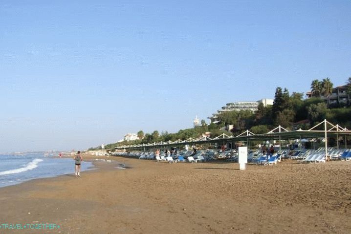 Što učiniti i vidjeti u Sideu u listopadu, Beach in Side