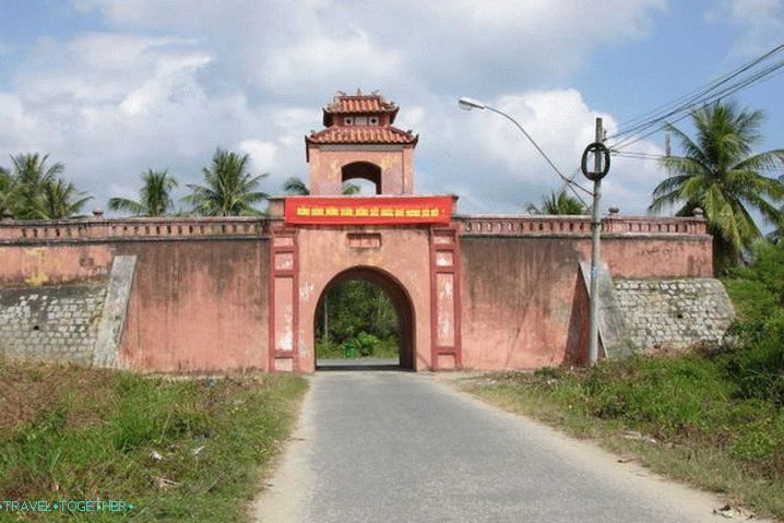 Nha Trang, Dien Khan u Nha Trangu
