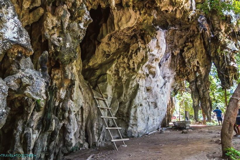 Postoje i druge manje na putu do špilje u pećini Phranang Nai