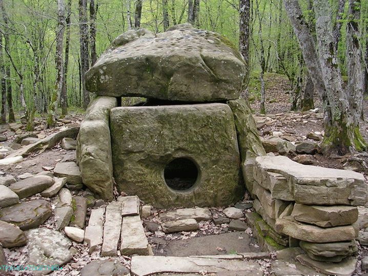 Selo Renesansa - Dolmen Snaga duha