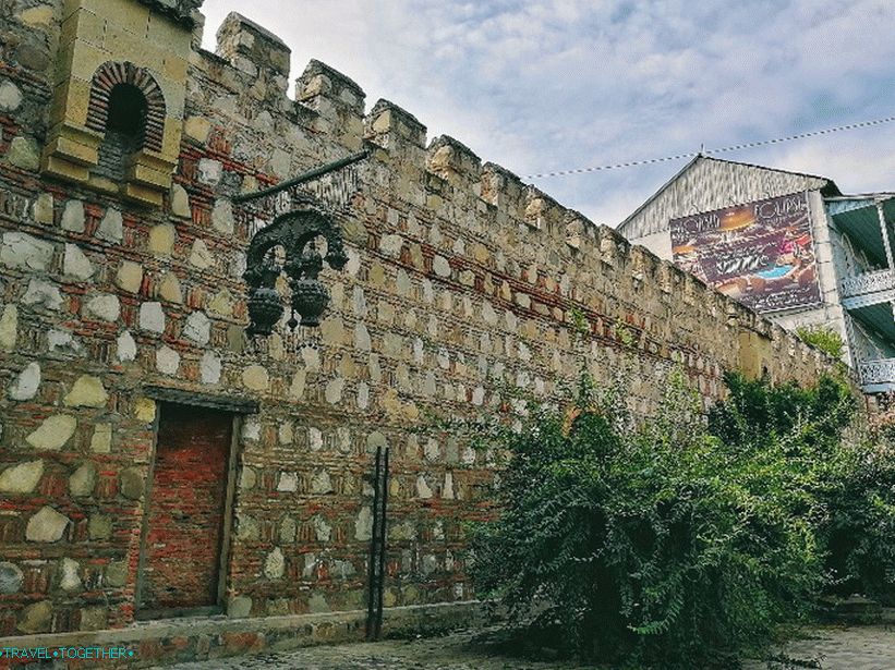„Zidovi”