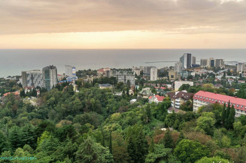 Grad Sochi iz promatračke dendroparka