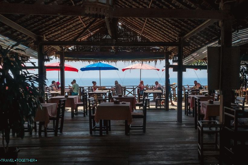 Restoran After Beach Phuket Bar - s pogledom na plažu Kata Noi