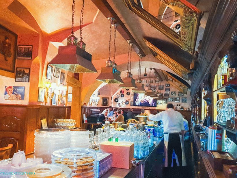 Restoran Terasa U Prince u Pragu - krovna terasa hotela