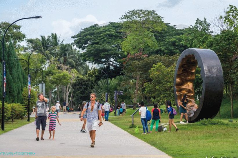 Vrtovi uz zaljev u Singapuru - glavna atrakcija