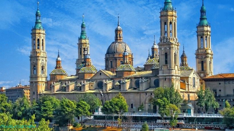Bazilika Nuestra Señora del Pilar