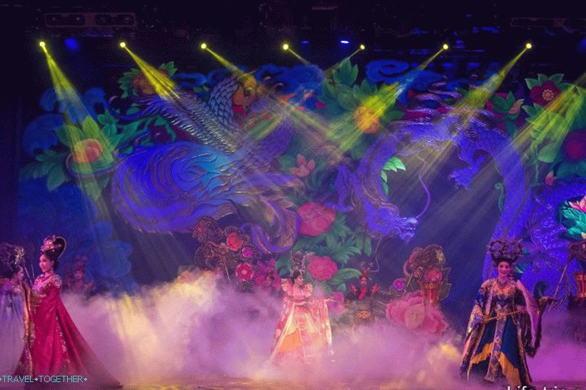 Show Alcazar u Pattayi - moj pregled transvestita emisija