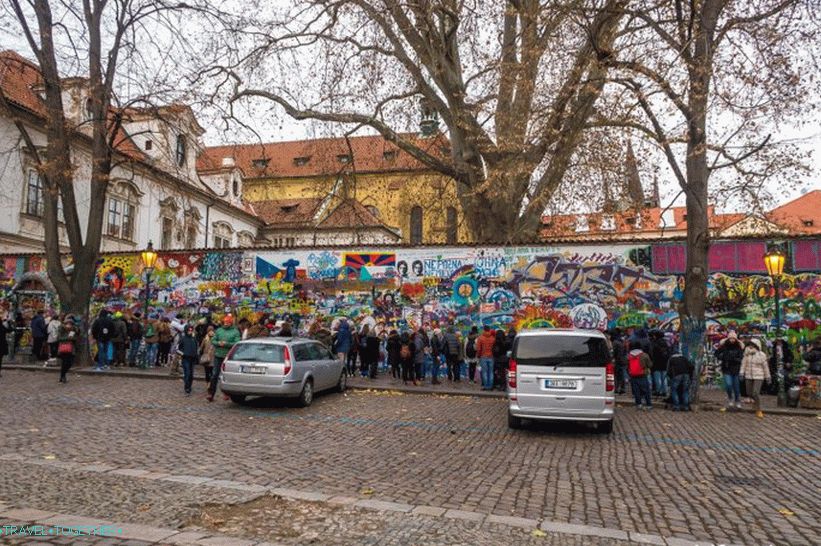 Zid Lennona u Pragu - trideset metara ulične umjetnosti