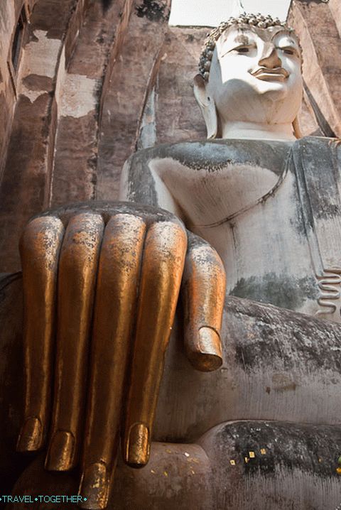 Wat Si Chum - veliki sjedeći Buddha