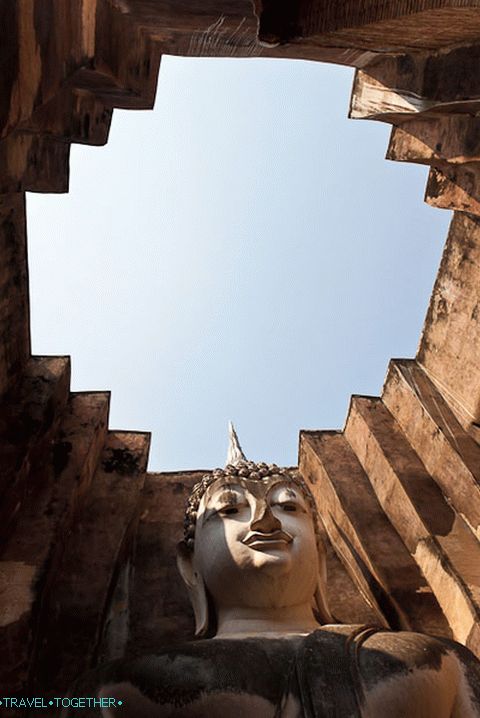 Wat Si Chum - veliki sjedeći Buddha